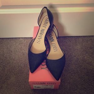 Sam and Libby flat black shoes
